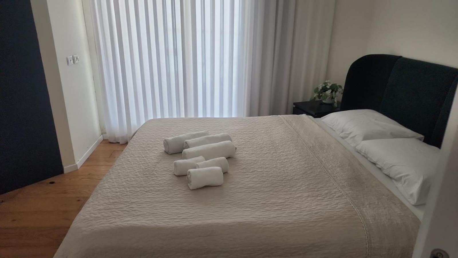 Апартаменты תמר על הים Бат-Ям Экстерьер фото